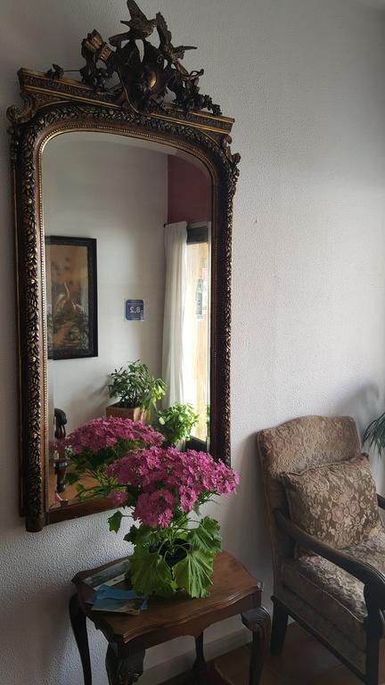Hostal Residencia Catalina Palamós Buitenkant foto
