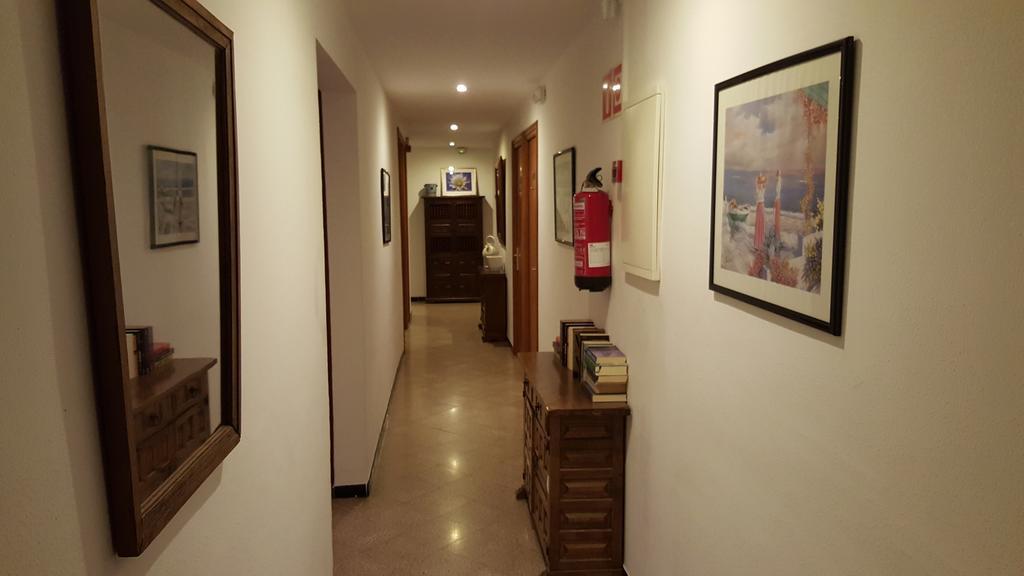Hostal Residencia Catalina Palamós Buitenkant foto