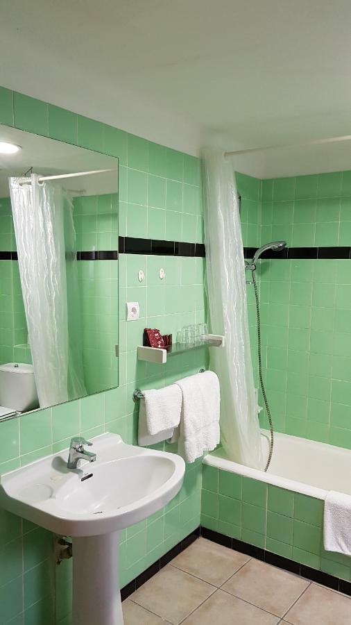 Hostal Residencia Catalina Palamós Buitenkant foto